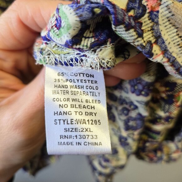 Umgee + Cold Shoulder Flowy Bell Sleeve Paisley Print Boho Blouse 2XL - Picture 7 of 9